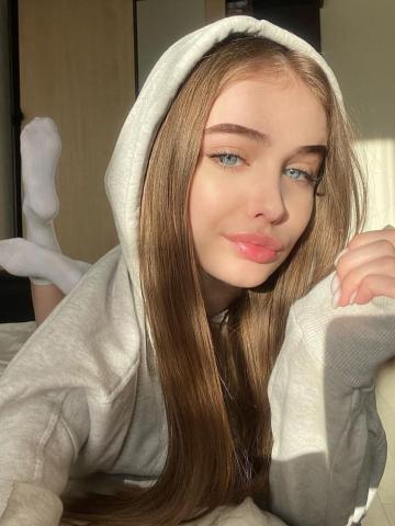 Ева